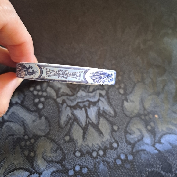 Vintage MICHAELA FREY Enamel Bangle - Picture 7 of 10